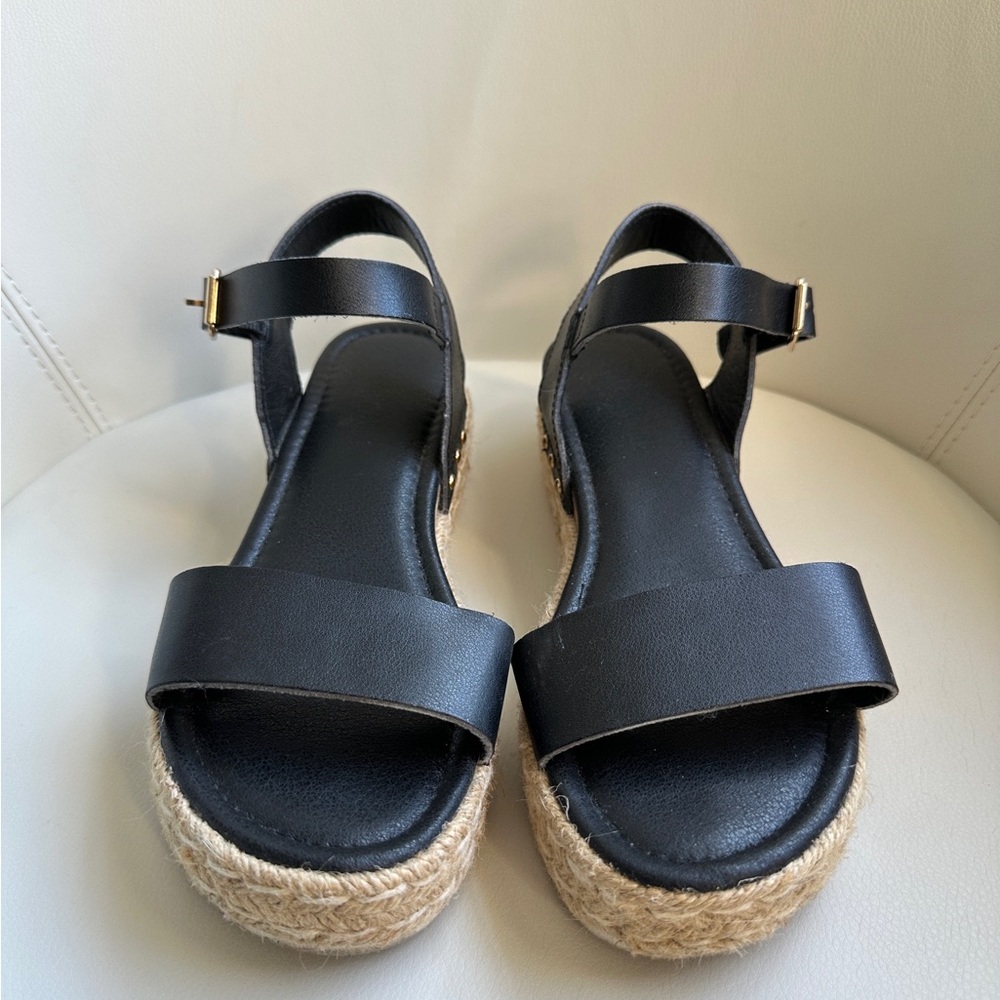 Cushionaire Melissa Platform Wedge Espadrille Sandals in Size 7.5 - Picture 7 of 13